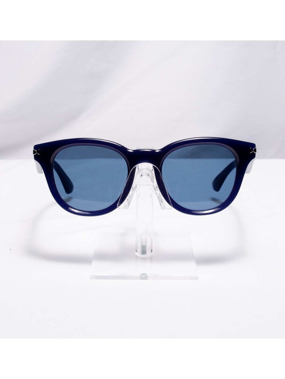 Burberry Unisex Blue Sunglasses with Case - Picture 2 of 4
